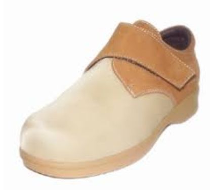 MOVE DIABETIC SHOES GOLD 39 حذاء قدم سكرى جلد