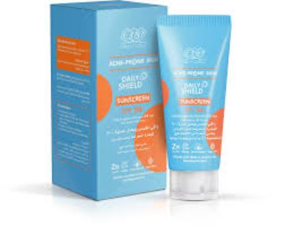 EVA SKIN CLINIC ACNE-PRONE SKIN DAILY SHIELD SUNSCREEN (SPF50+)40ML