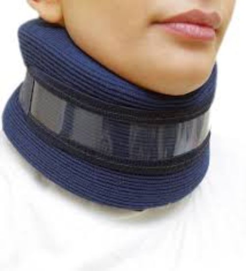 VERVE HARD COLLAR WITH CHIN SUPPORT (S)