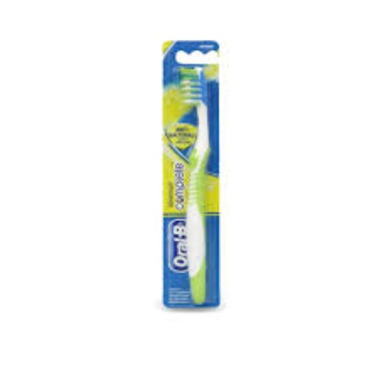 ORAL-B COMPLETE ANTI-BACTERIAL+ فرشة اسنان