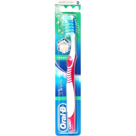 ORAL B 3D WHITE FRESH 40 MEDIUM