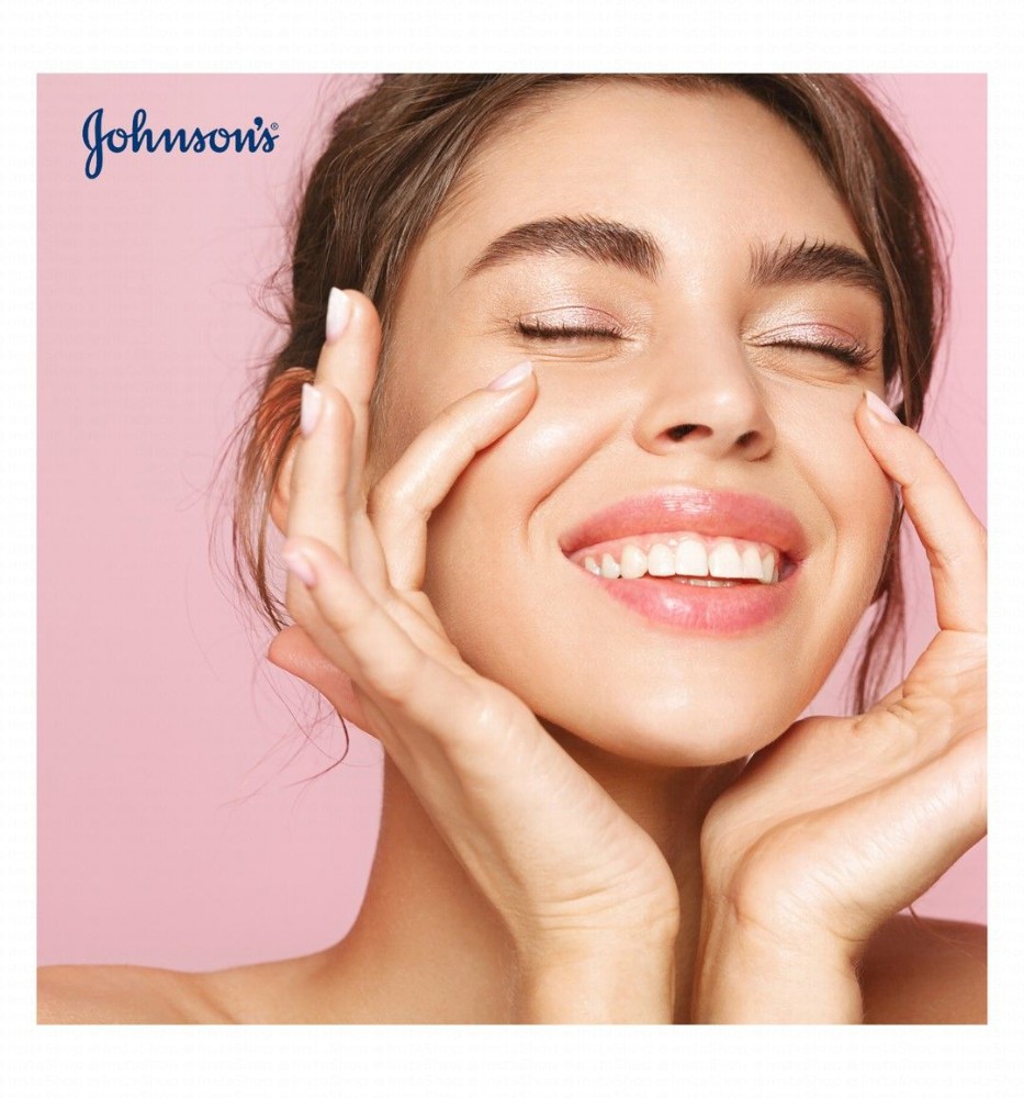 Johnson's Fresh Hydration Rose Infused Micellar Cleansing Water for Normal Skin