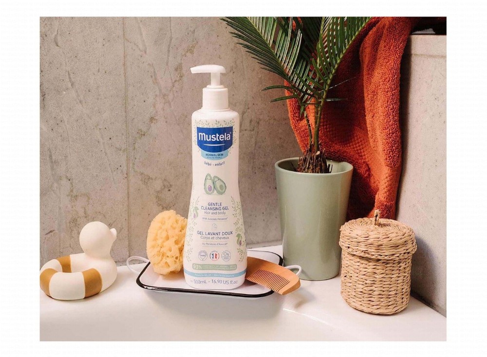 Mustela Baby Hair & Body Cleansing Gel with Organic Avocado Extract for Normal Skin - vegan, animal ingredient free