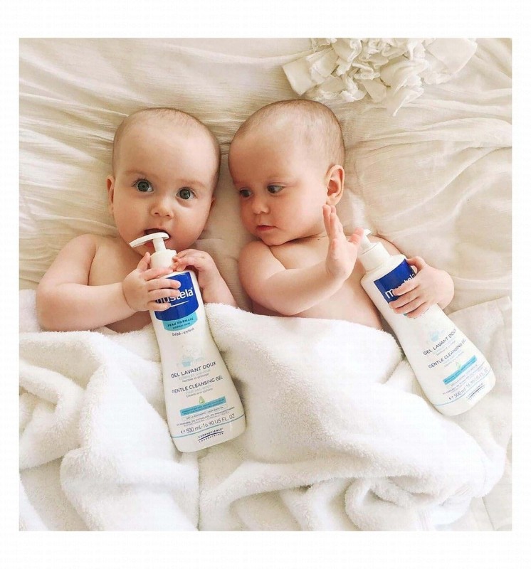 Mustela Baby Hair & Body Cleansing Gel with Organic Avocado Extract for Normal Skin - vegan, animal ingredient free