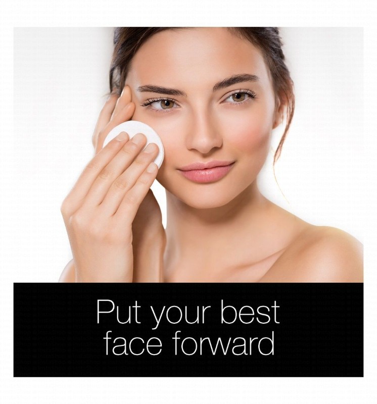 Neutrogena Deep Clean Invigorating Daily Facial Scrub